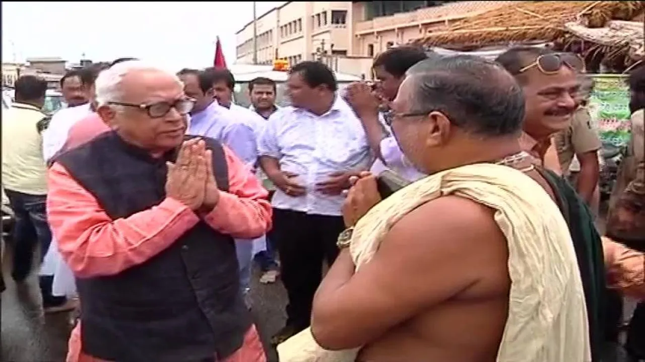 Congress team reviews Jagmohan repair work