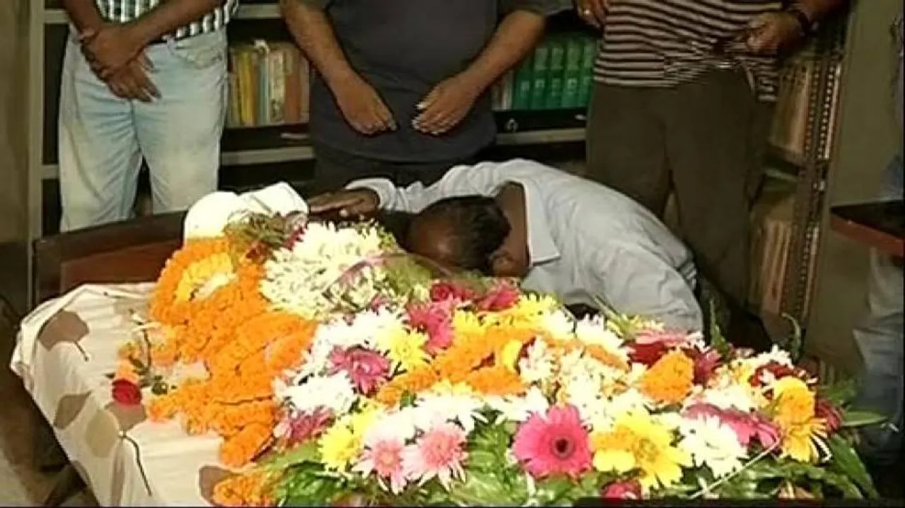 Last rites of Mahapatra Nilamani Sahoo today