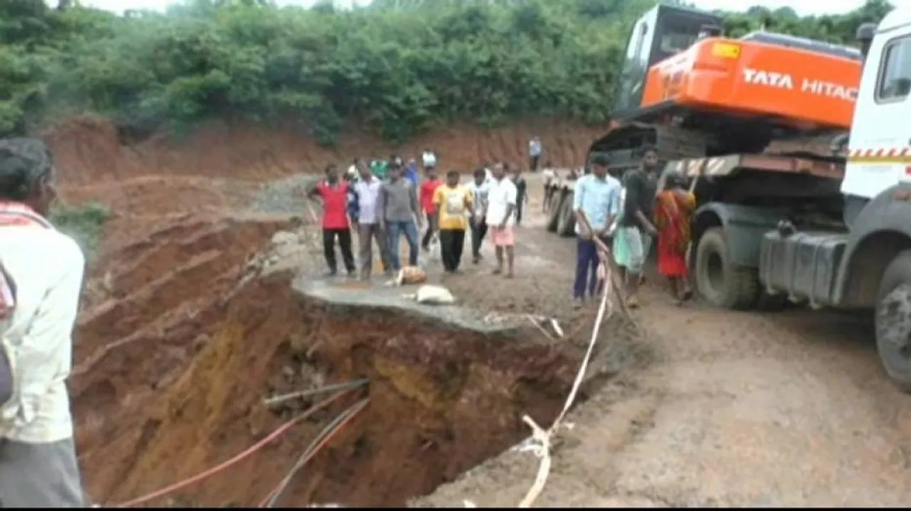 Rayagada-Koraput traffic halted as approach road washed away