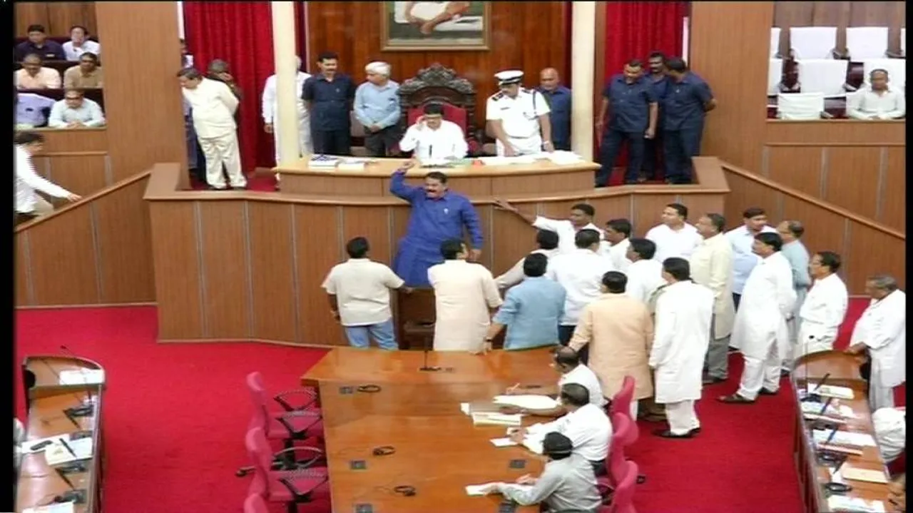 Assembly stalled amid ruckus over Mahanadi