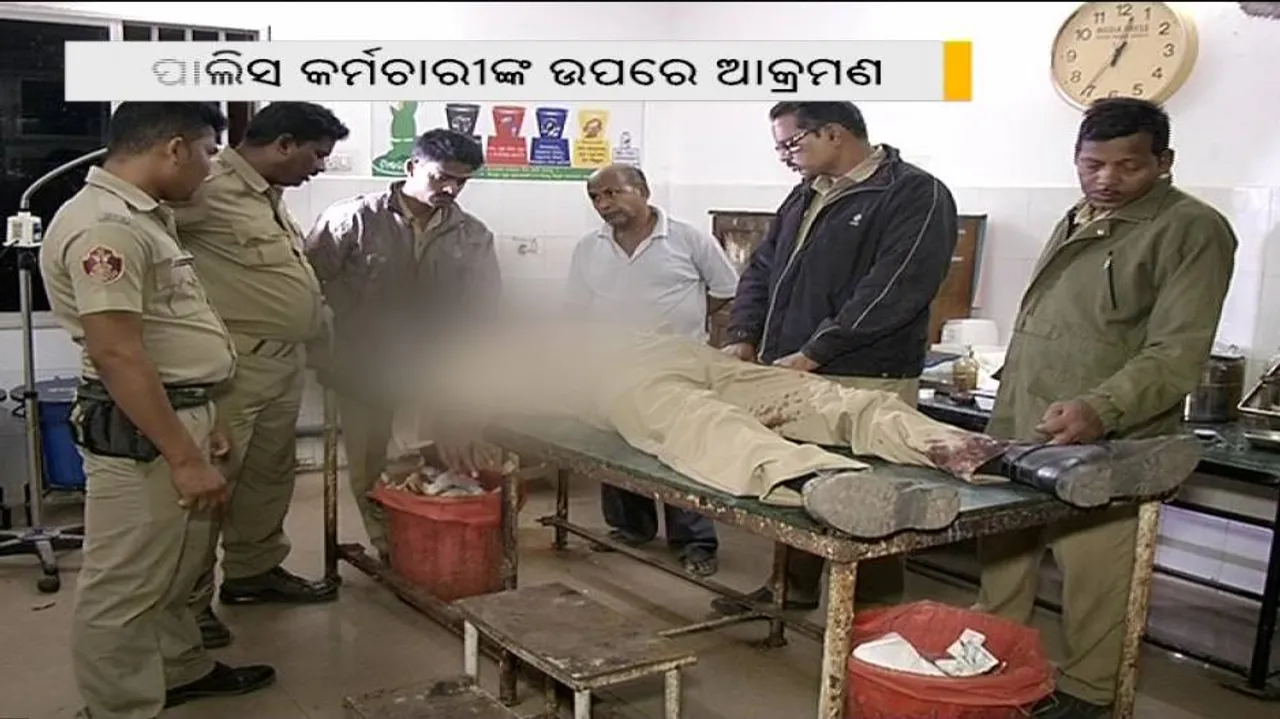 Miscreants attack Home Guards in city