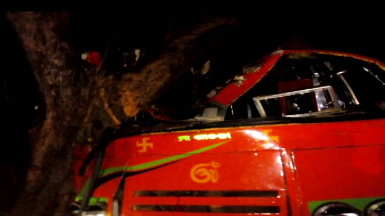 7 injured as bus meets accident