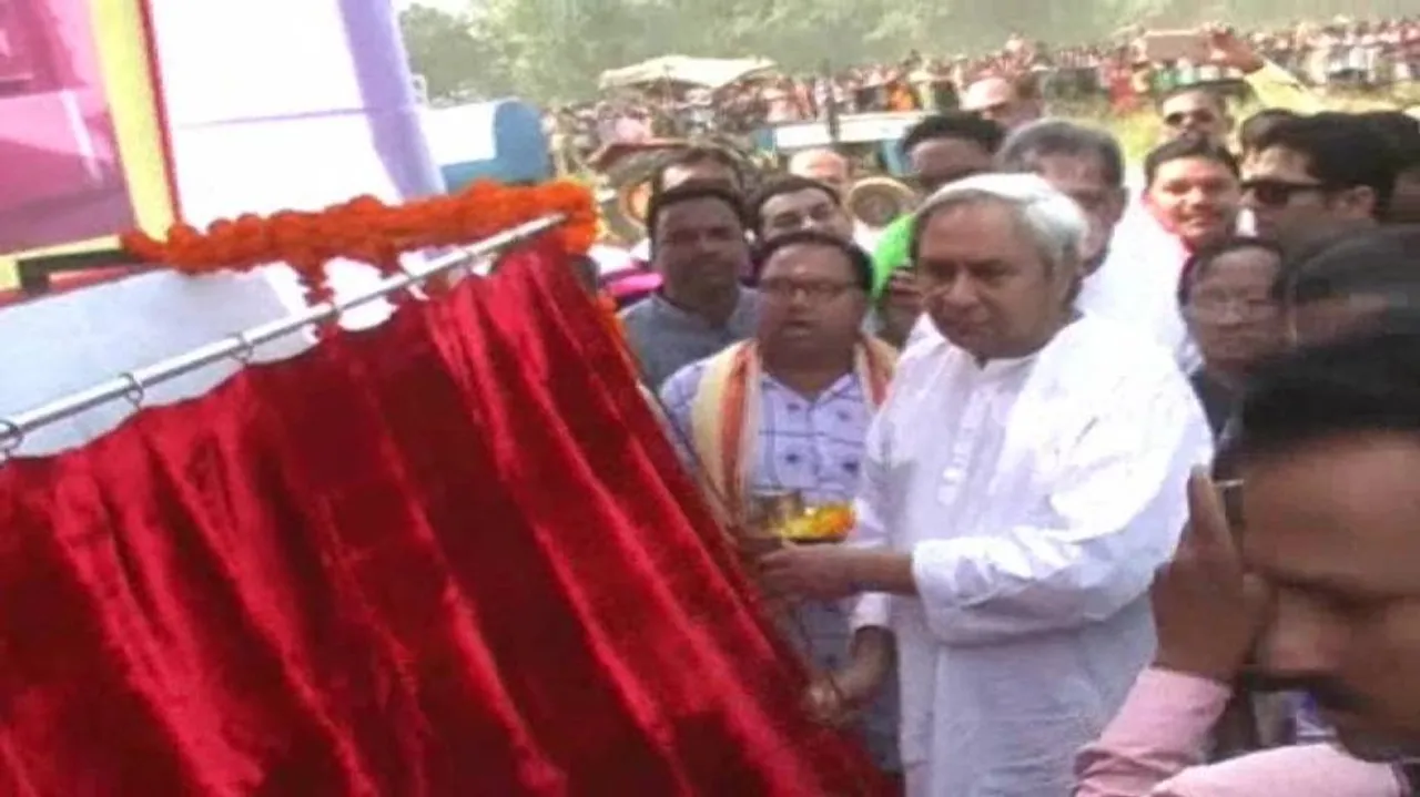 Naveen inaugurates slew of devp projects in Bargarh, Bolangir