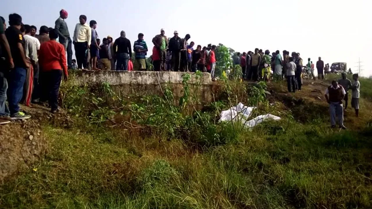 Two die, one hurt as bike falls off bridge at Baripada