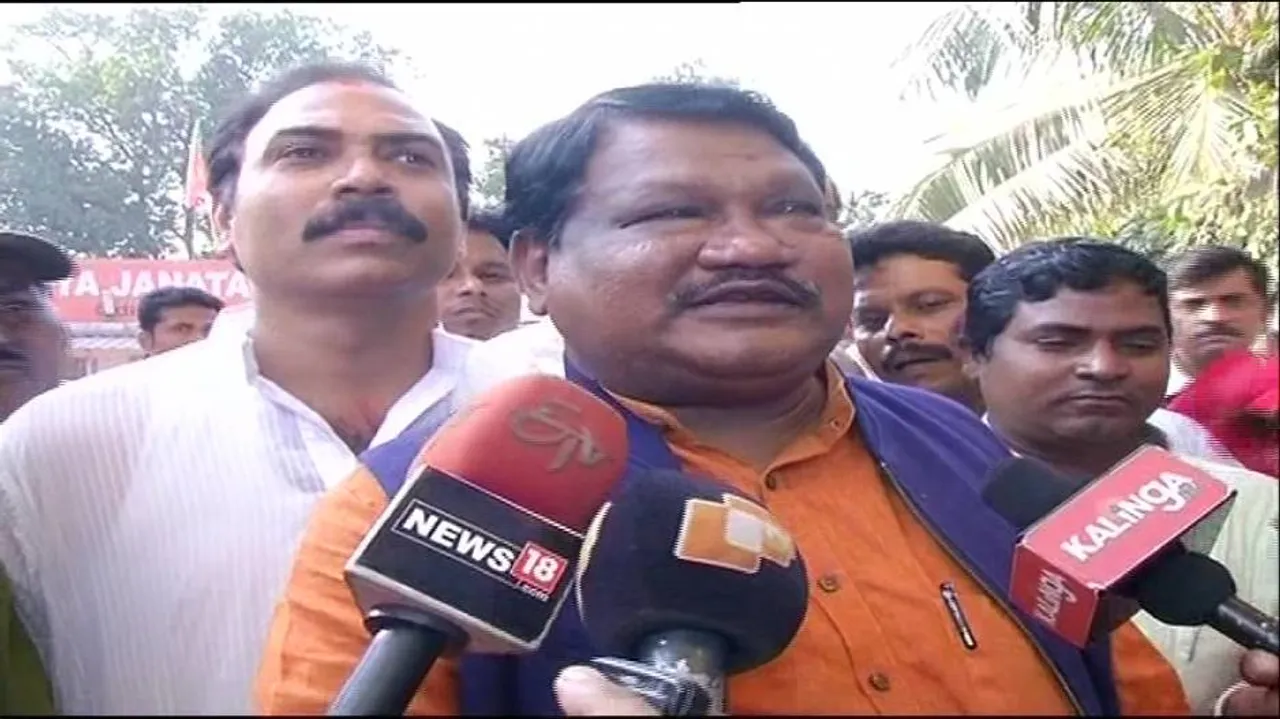 Shah enthusiastic about Panchayat poll results: Oram