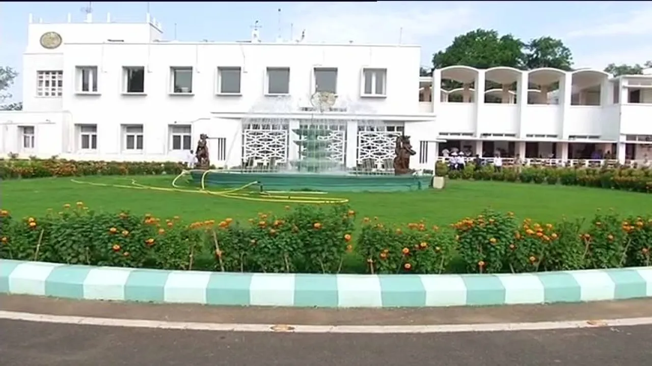10 Ministers to be inducted today