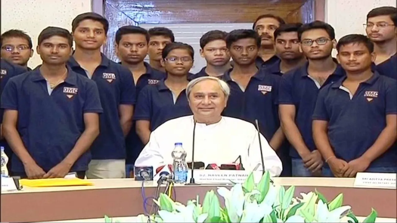 Students beat poverty, crack JEE Advanced with OMC help