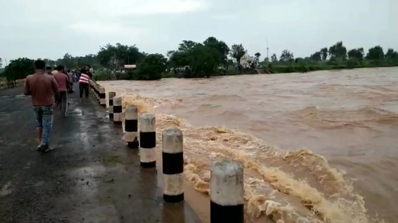 Flood threat looms large in Odisha, Collectors of 3 districts put on alert