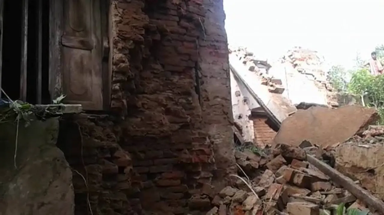 Close shave for Emar mutt staff as boundary wall caves in
