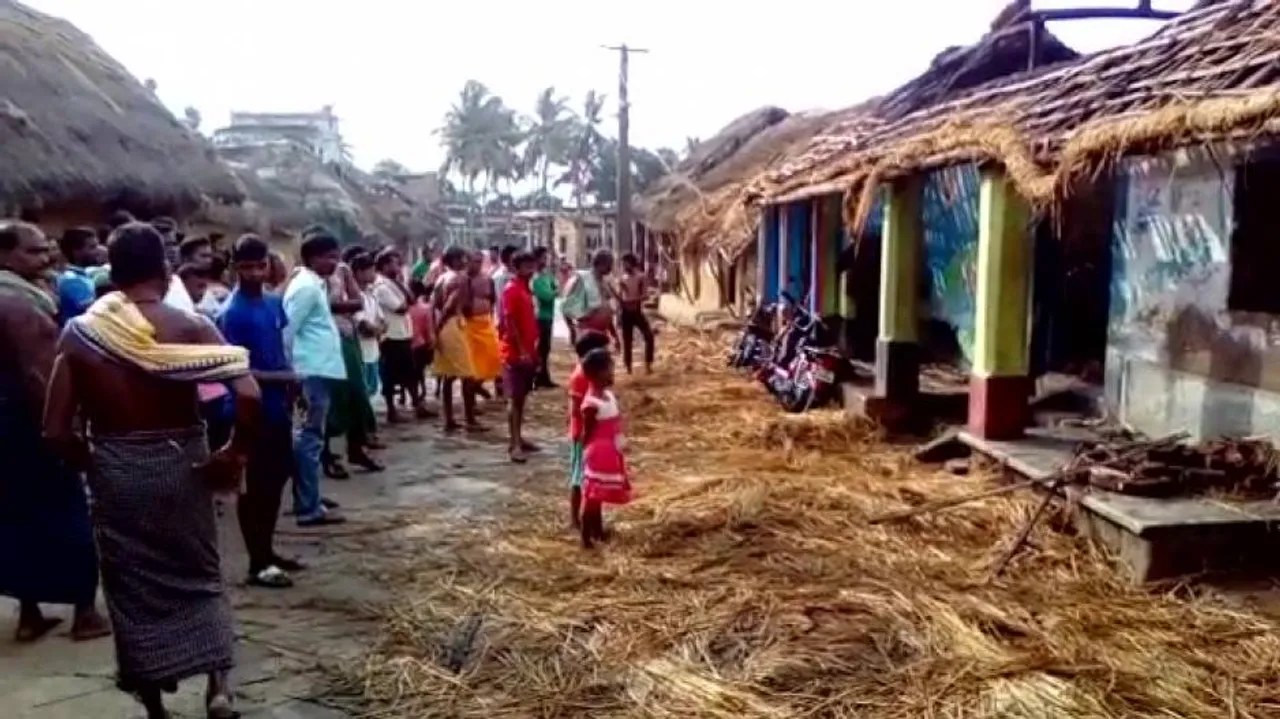 Fire mishap in Puri: 6 houses gutted, 7 cattle charred to death