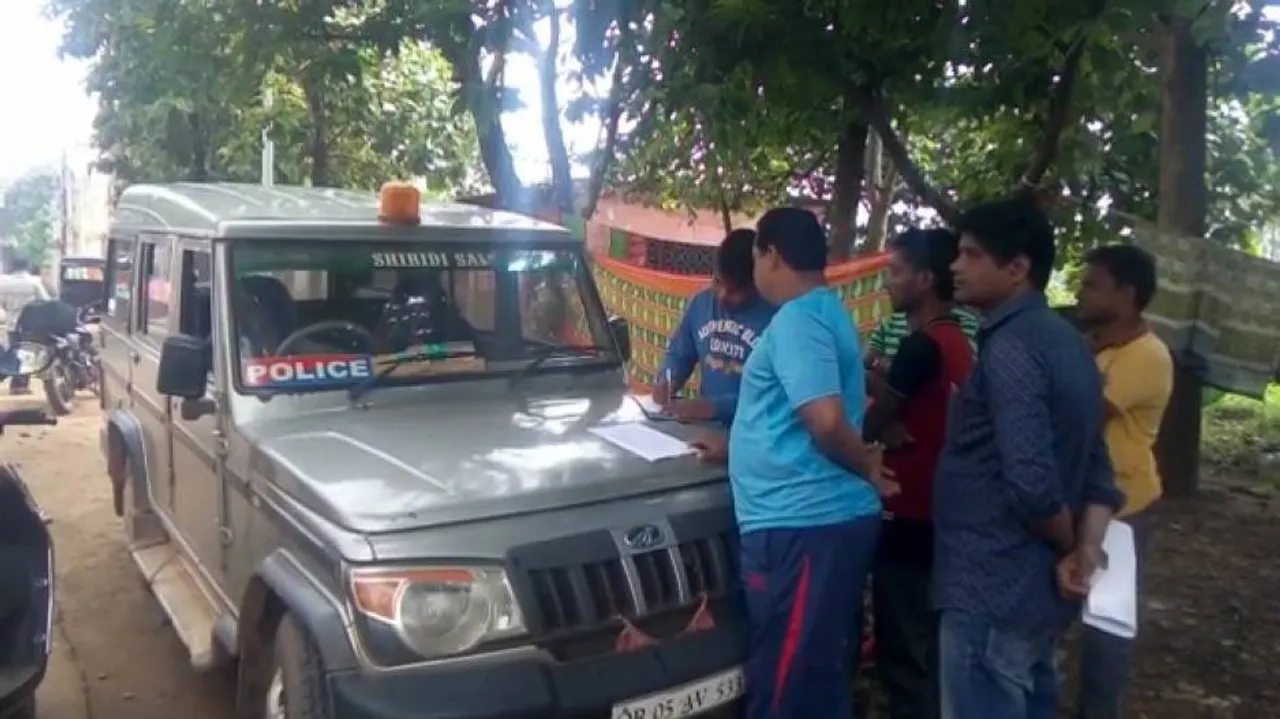 Youth hacked over suspected love affair, attacker surrenders