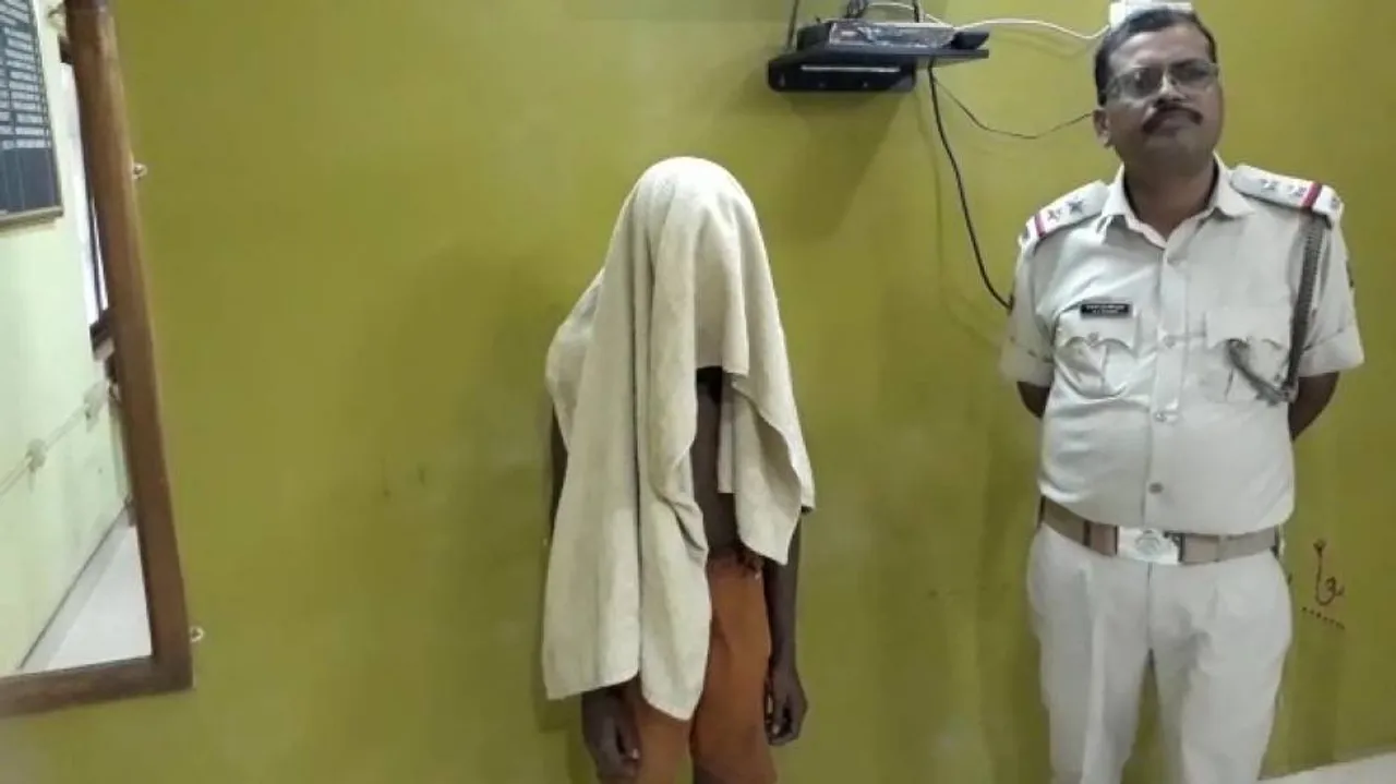 Man strangulates wife, burns body