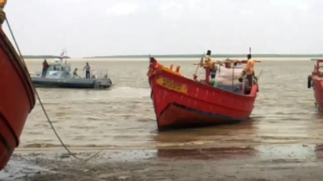 Six missing fishermen fished out of sea after boat capsizes