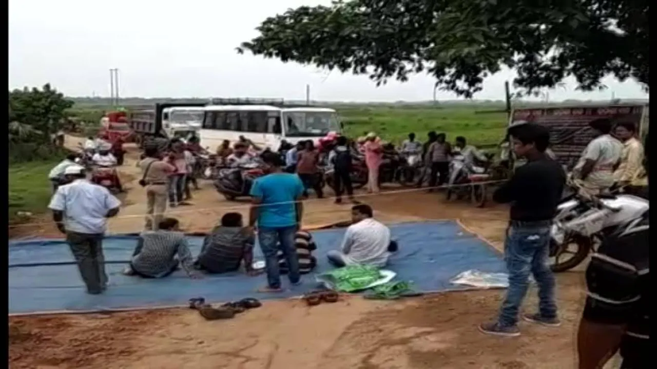 Rajkanika locals protest infringement into martyr’s memorials, observe bandh