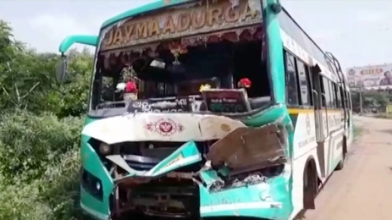 16 people injured in separate road mishaps in Odisha