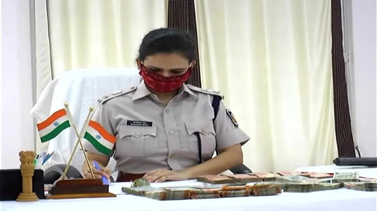 Two ‘Pahadi Cheetah’ Gang Members Nabbed In Odisha; 7 Pistols, Carbine Seized