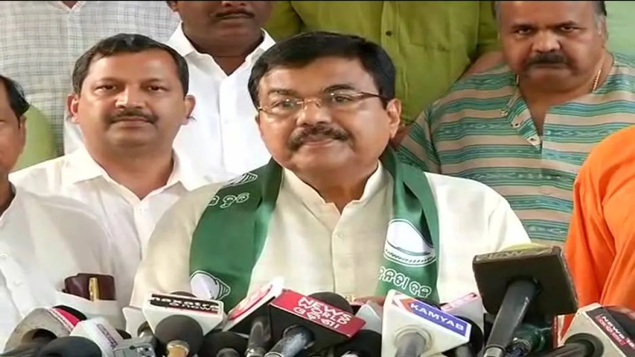 Former Mumbai Police Commissioner Arup Patnaik joins BJD