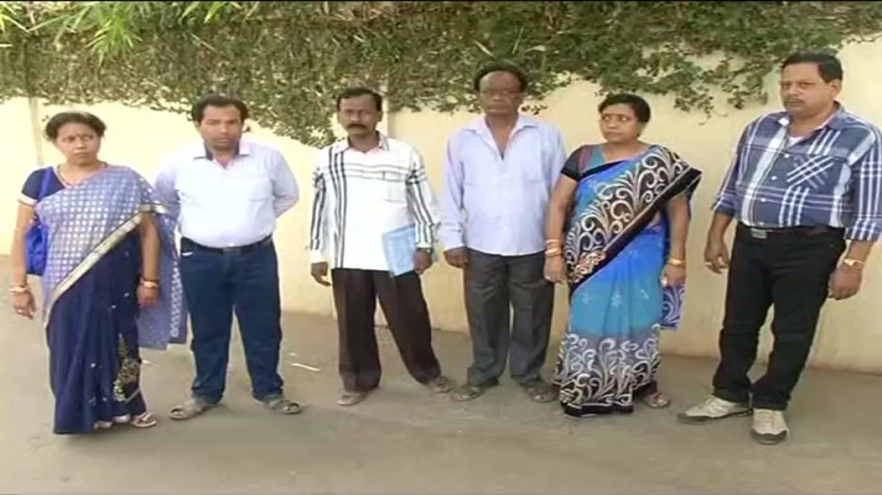 Parala suicides: Kin meet CM, urge to expedite probe