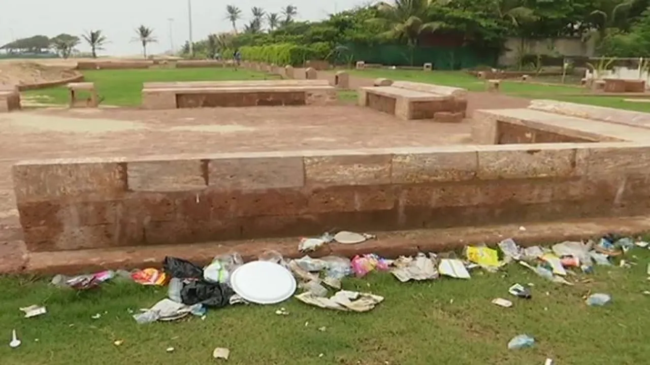 Litter, liquor ruining Puri beach in Odisha