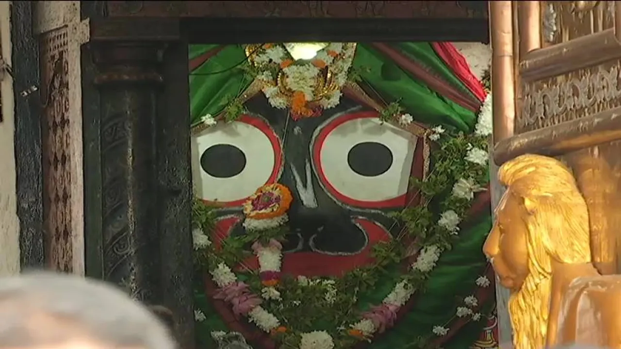 Puri Srimandir: First 'Banaka Lagi’ rituals of Trinity after Niladri Bije