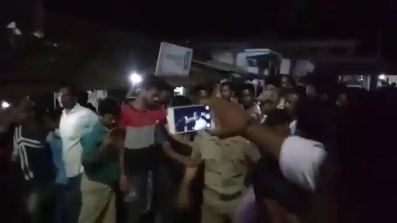 Cops manhandled by couple during helmet checking in Balasore