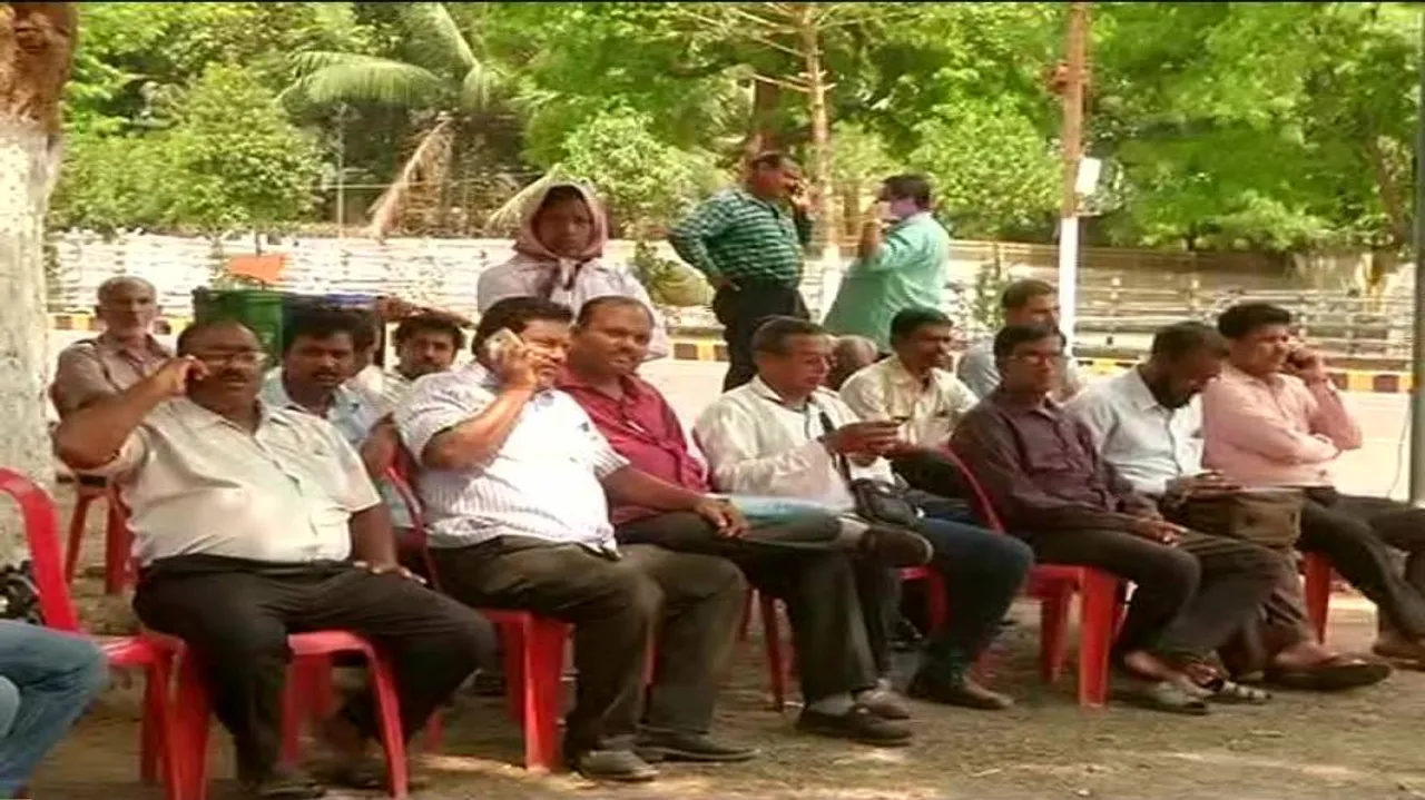 Affidavit Row: Teachers, staff to continue protest