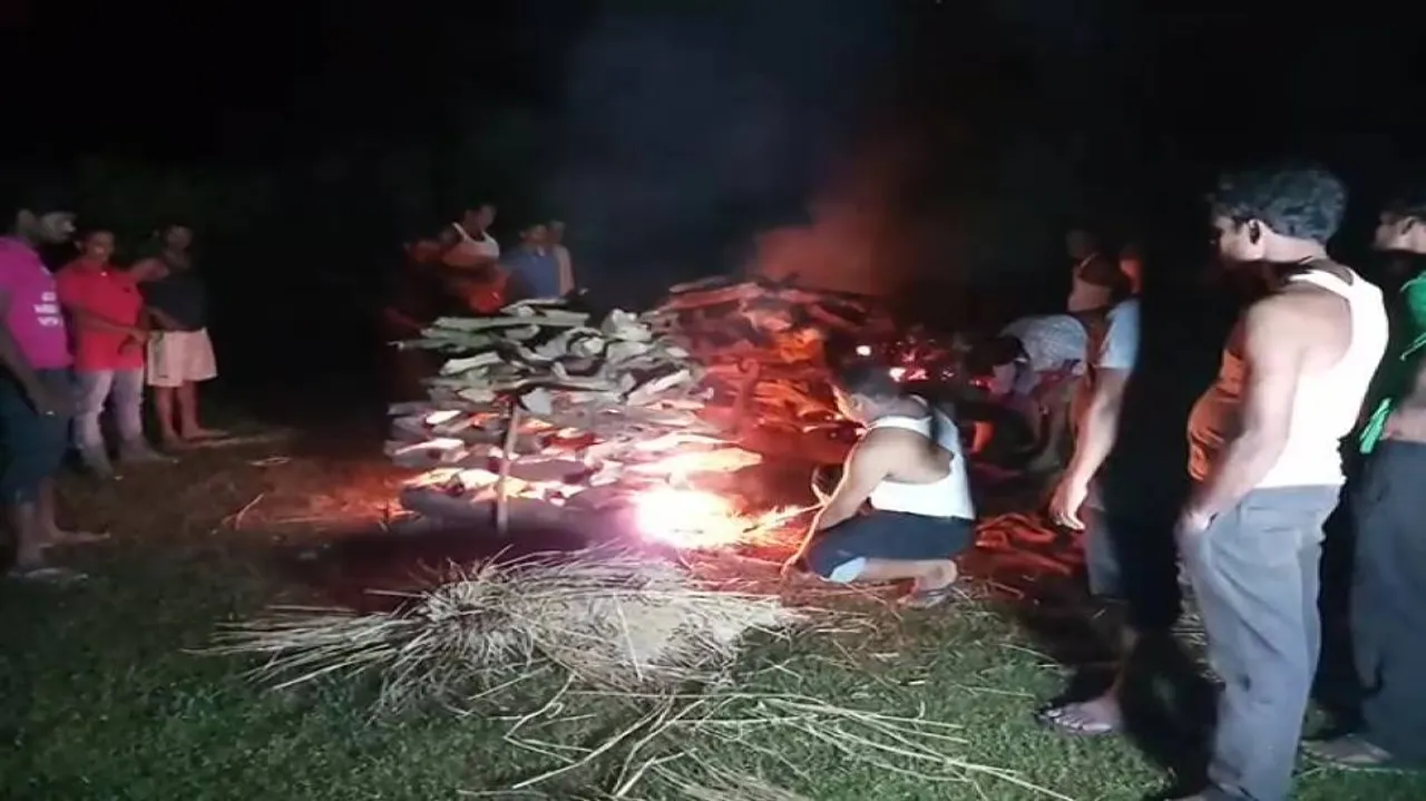 Bhadrak mishap: Last rites of students performed amid pall of gloom