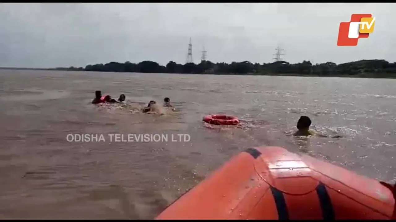 Bhubaneswar woman miraculously survives after jumping into Kuakhai River