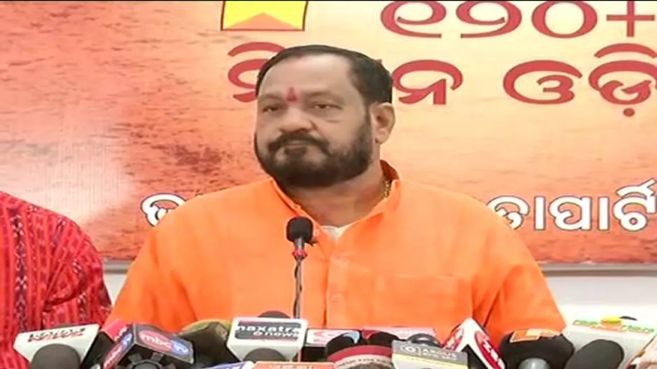 BJP targets Odisha govt over ostracised man carrying dead body on bicycle