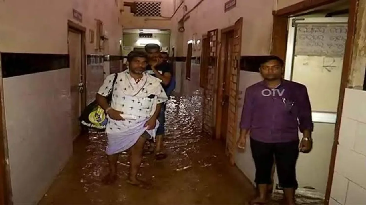 Cuttack SCB Hospital Flooded After Heavy Rains