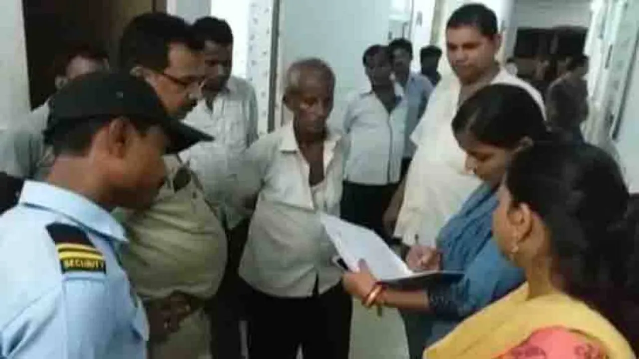 Odisha Health Minister orders probe into liquor seizure in Jagatsinghpur Hospital