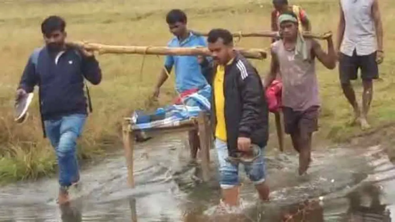 Pregnant Woman In Odisha Carried On Cot For 2 kms To Board Ambulance