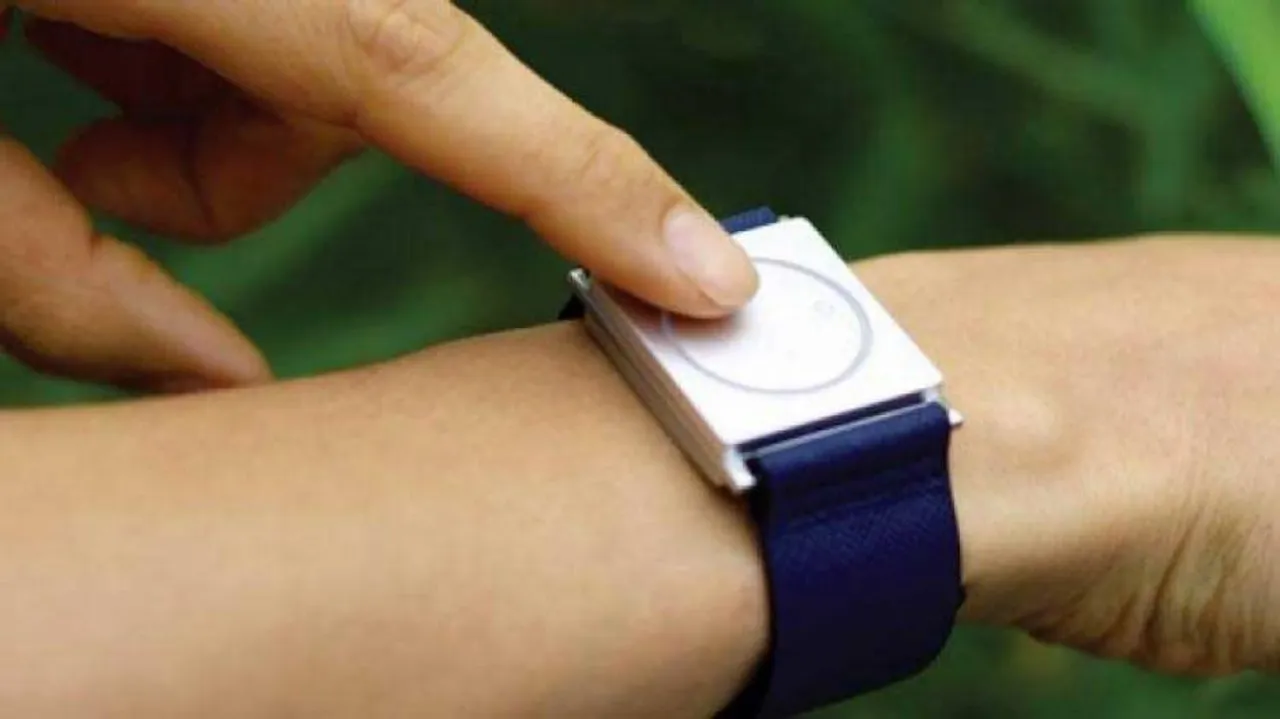 This wrist band can help you monitor emotions