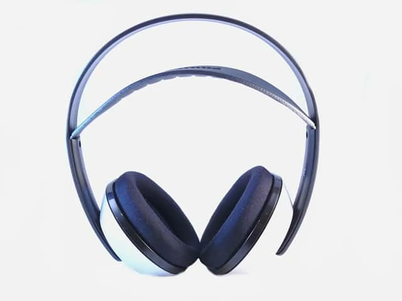 Sennheiser Momentum 4: Wireless headphones launched in India