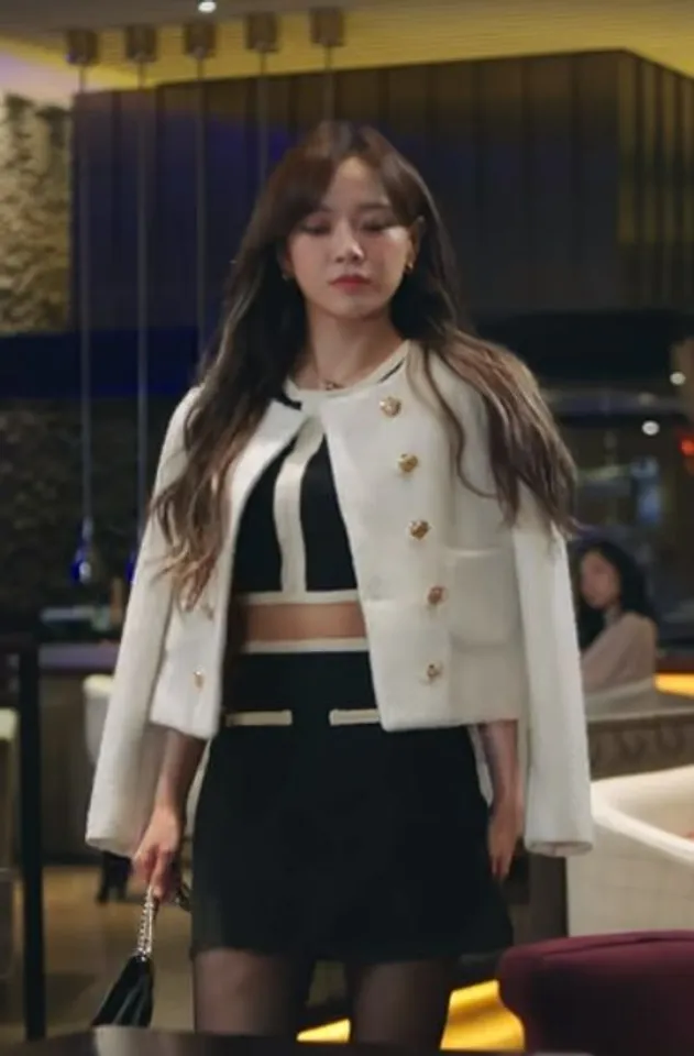 Shin Ha Ri