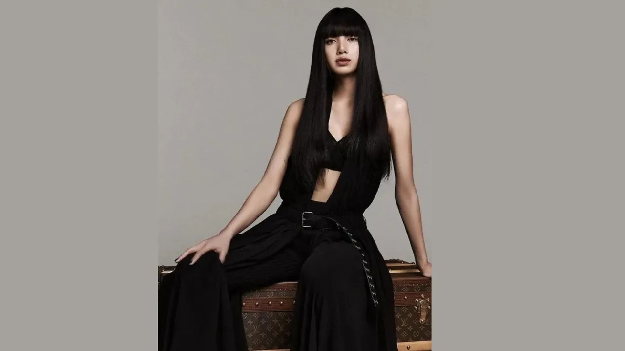 BLACKPINK's Lisa Brings Back Iconic Bangs as New Louis Vuitton Ambassador 3