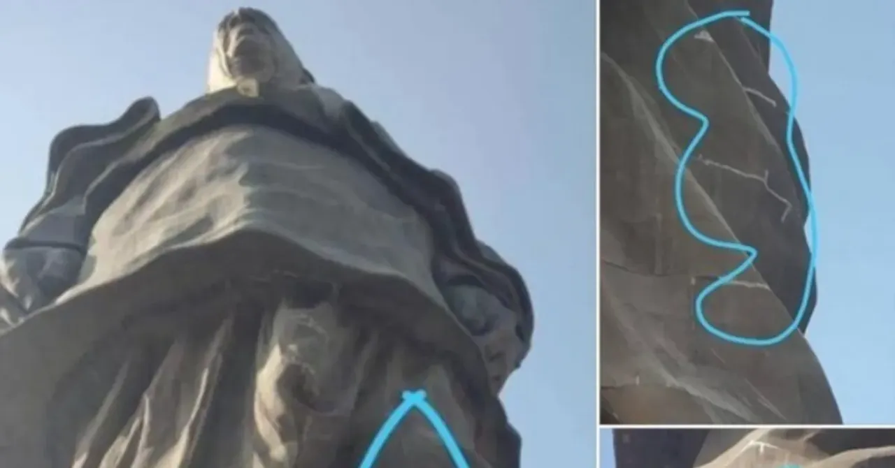 Cracks on Statue of Unity