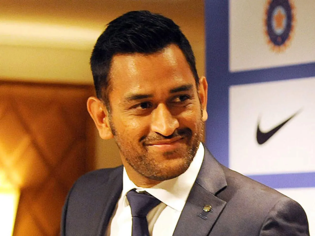 dhoni.jpg