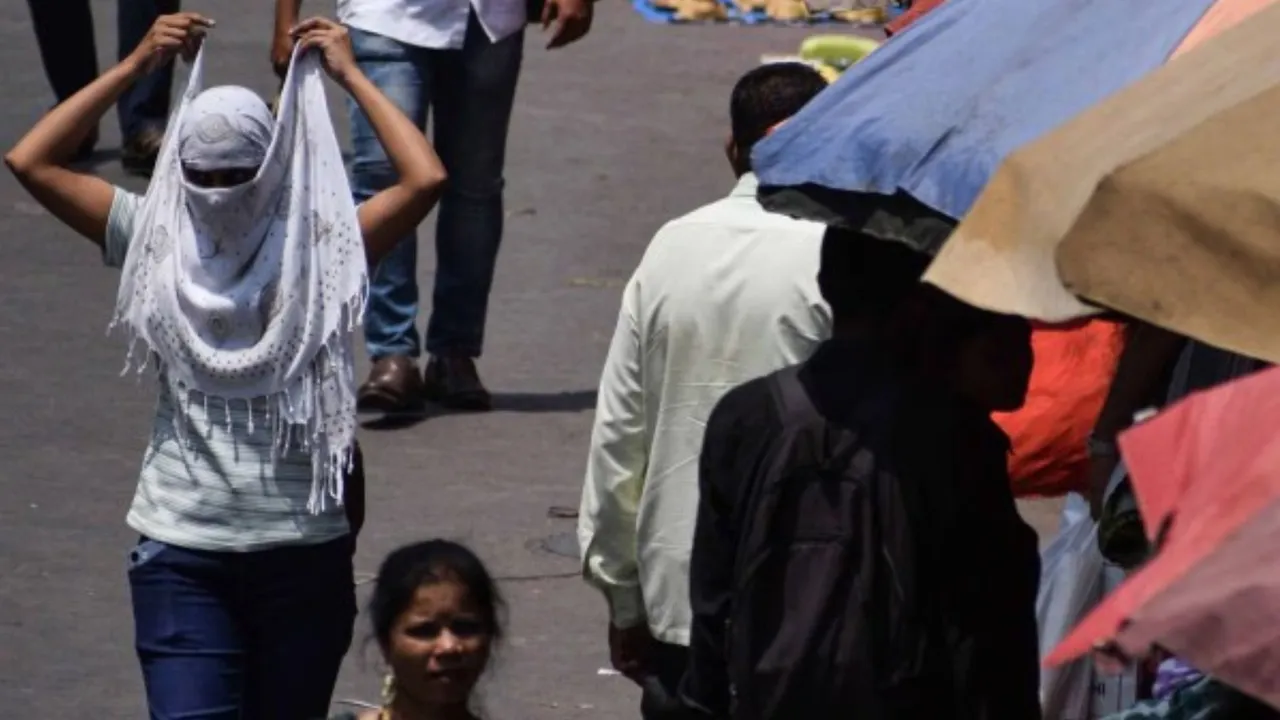 Severe Heatwave Mumbai records the maximum temperature in last 10 years