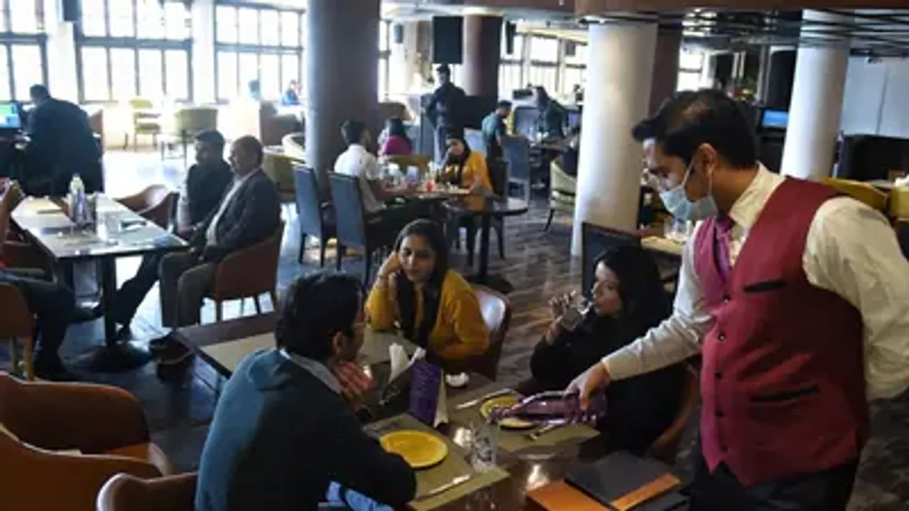 Restaurants And Eateries Required To Make Their Service Tax Voluntary, Not Forceful!