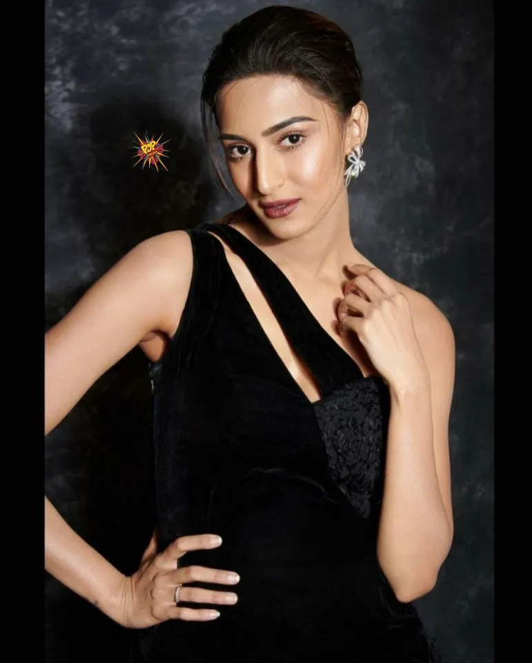 Kuch Rang Pyar Ke Bhi Aise Bhi actress Erica Fernandes recently bid a teary goodbye to the show's third season which went off air.
