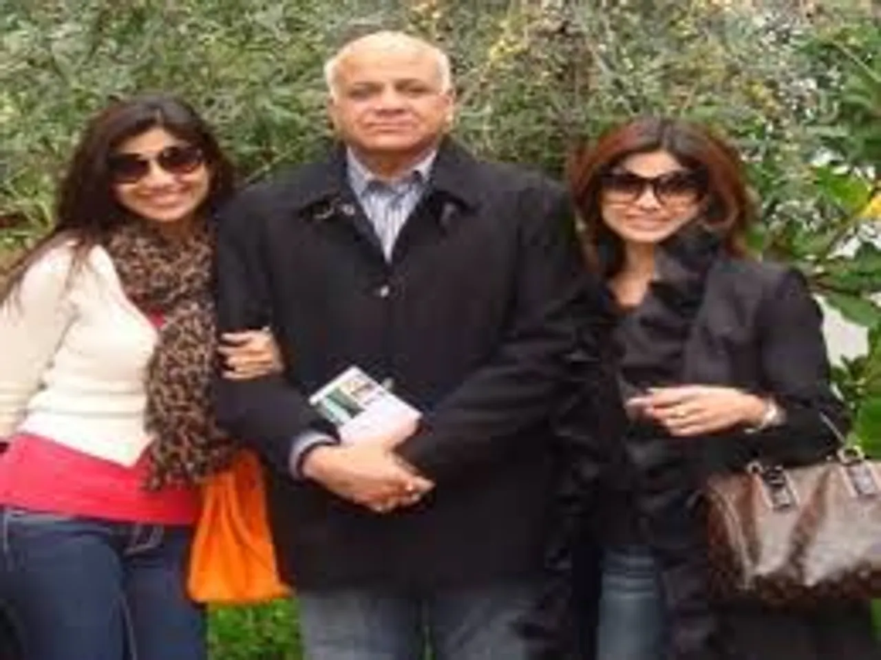 Shilpa Shetty shares a heartfelt note on her father's birthday says, "Tunki needs you around now, Daddy....and I know you are already there with her"!