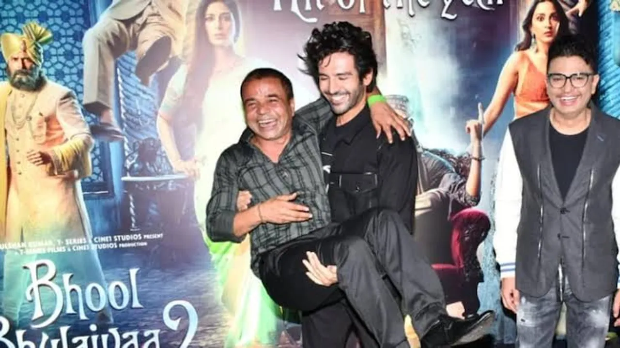 Bhool Bhulaiya 2 success party: Kartik Aryan picks Rajpal Yadav in his arms