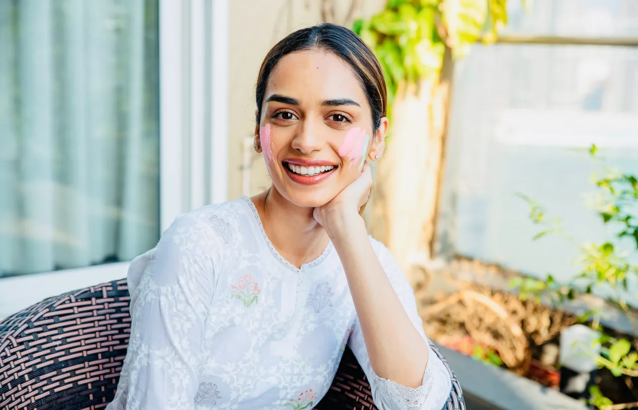Manushi Chillar celebrates Holi