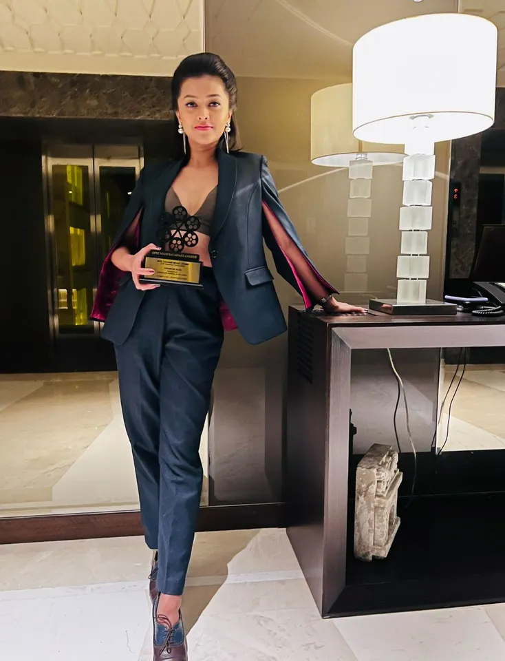 Singer and Youth Icon, Yohani receives an IIFTC Tourism Impact Award!