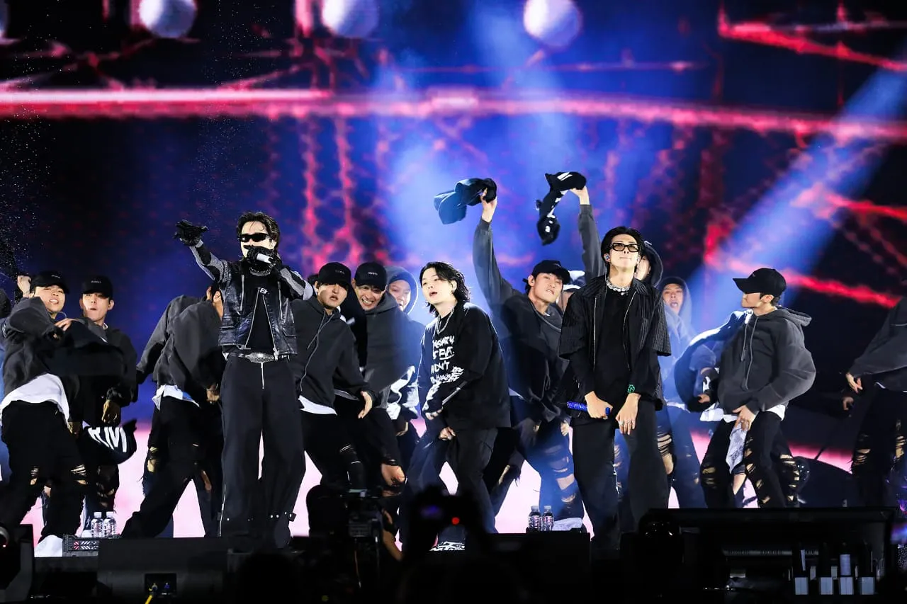 BTS SUCCESSFULLY HOSTED WORLD EXPO 2030 BUSAN KOREA CONCERT BTS <YET TO COME> IN BUSAN.
