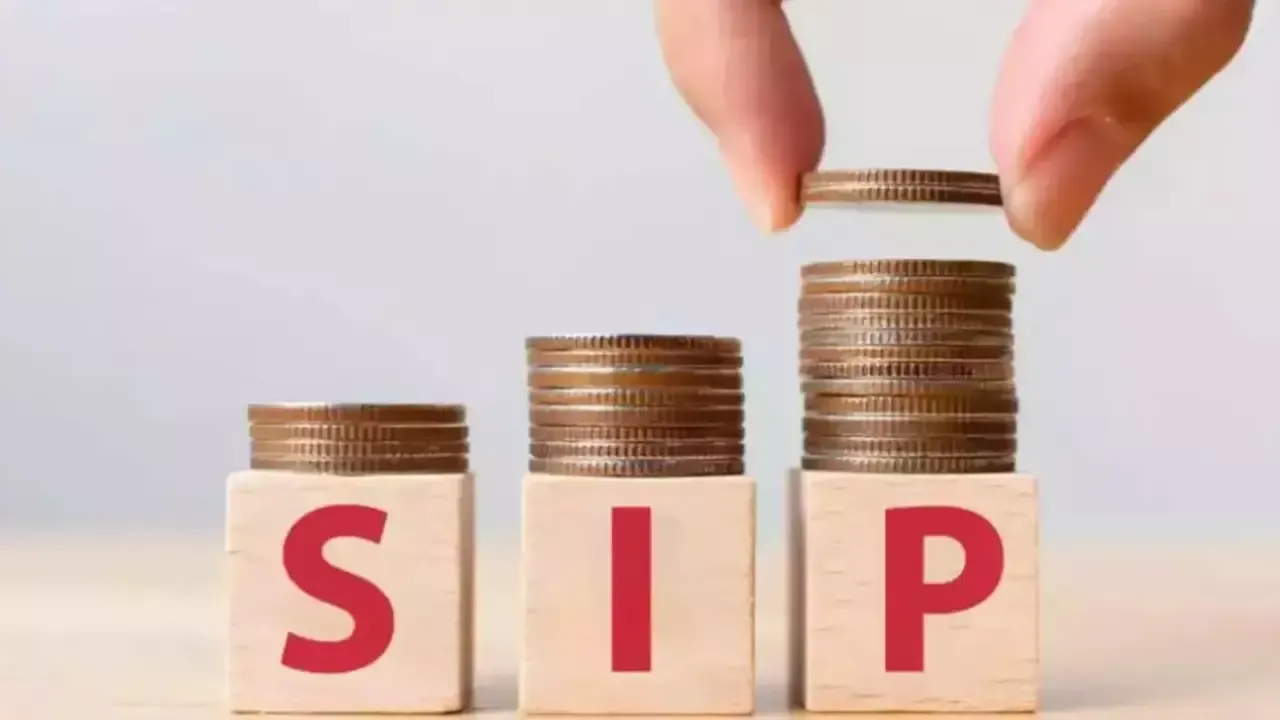Mutual Fund SIPs Cross Rs 25,000 Crore Mark for First Time in Oct 2024