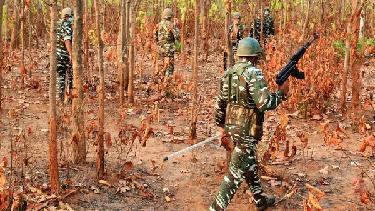 DRG Head Constable Killed In Naxal Encounter In Chhattisgarh