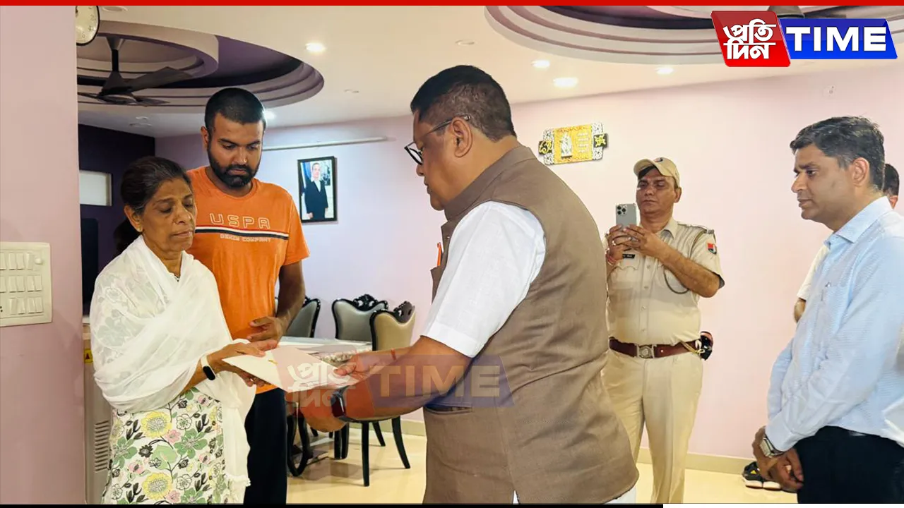 Assam Education Minister Meets Family of Pahalgam Terror Victim, Offers ₹6 Lakh Aid