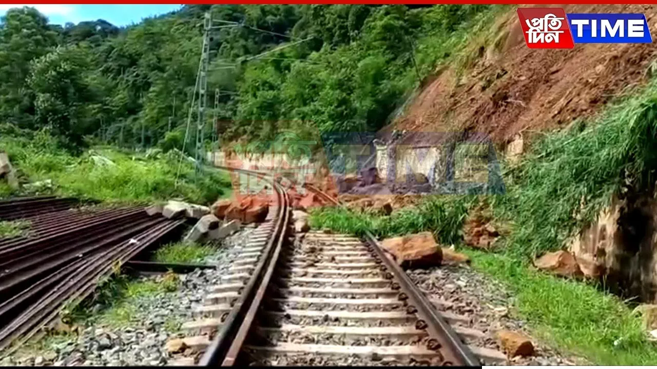 Rail Traffic Halted